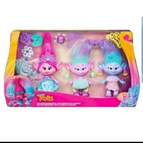 NIB Trolls Poppy & Twins